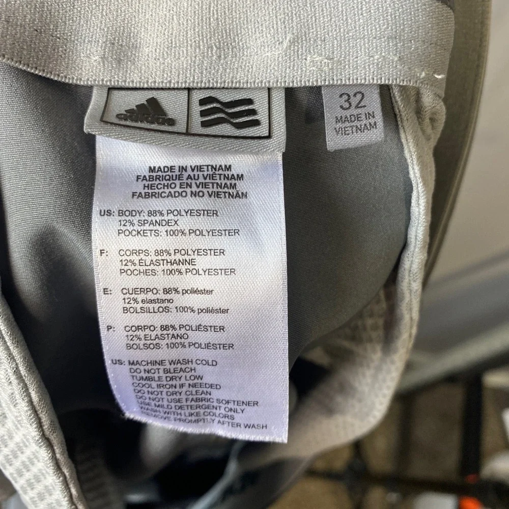 Adidas Golf Shorts Mens 32 Grey Performance Stretch Moisture Wicking‎ Activewear